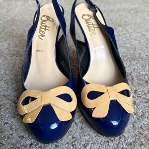 Butter sling back bow heels